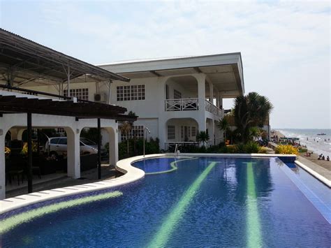 white beach resort la union.